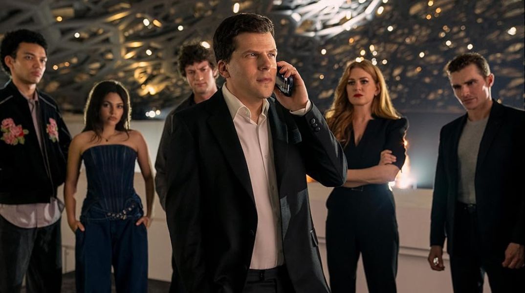 Now You See Me 3: Δέκα χρόνια μετά, η τριλογία των ταχυδακτυλουργών ολοκληρώνεται - Με Τζέσι Άιζενμπεργκ και Γούντι Χάρελσον - Το πρώτο τρέιλερ