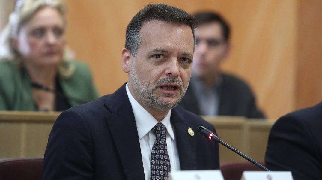 Δούκας: Καμία ανοχή σε όσους διπλοπαρκάρουν και κλείνουν ράμπες ΑμεΑ 