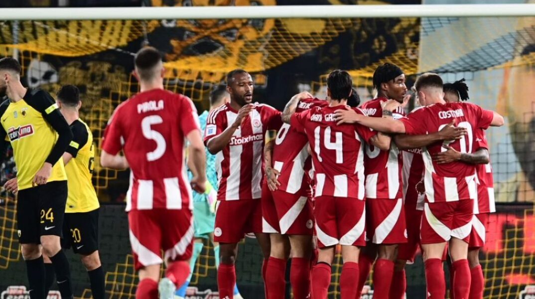 Super League: Φιέστα στον Πειραιά, «μάχη» στη Νέα Φιλαδέλφεια