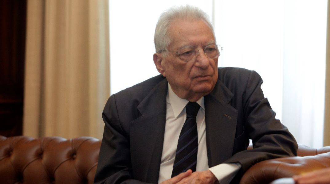 Πέθανε ο πρώην υπουργός Εξωτερικών Πέτρος Μολυβιάτης