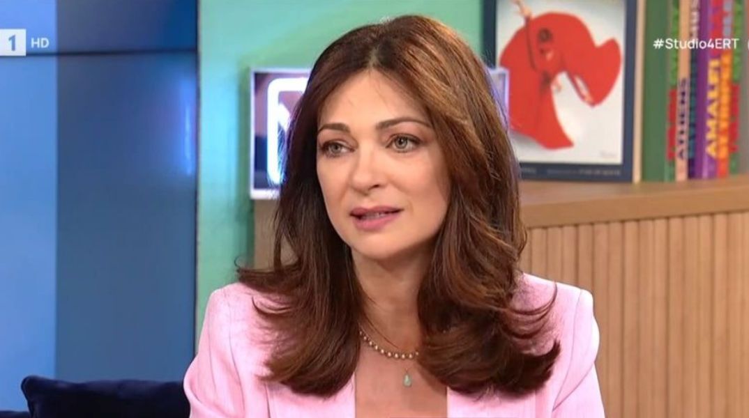 Έμιλυ Κολιανδρή: Αν για ένα πράγμα είμαι περήφανη ως γονιός, είναι που δεν ακούνε τα παιδιά μου τραπ 