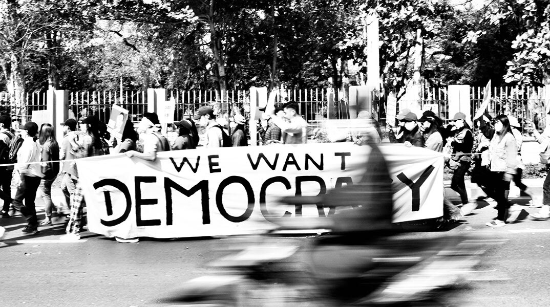 Η φιλελεύθερη δημοκρατία σε κίνδυνο