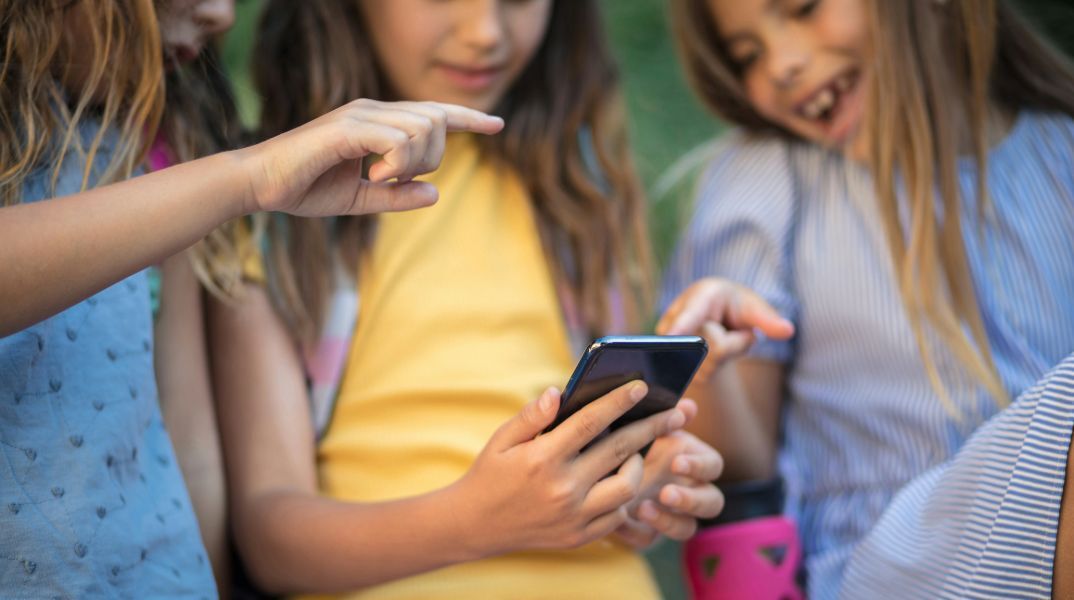 Βία ανηλίκων: Πώς λειτουργεί το Kids Wallet