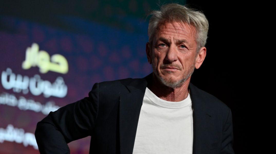 Ο Σον Πεν δήλωσε ότι «ο Ντόναλντ Τραμπ μπορεί να προσπαθήσει να καταστρέψει τον κόσμο» - Οι εκτιμήσεις του ηθοποιού για το πολιτικό κλίμα στις ΗΠΑ