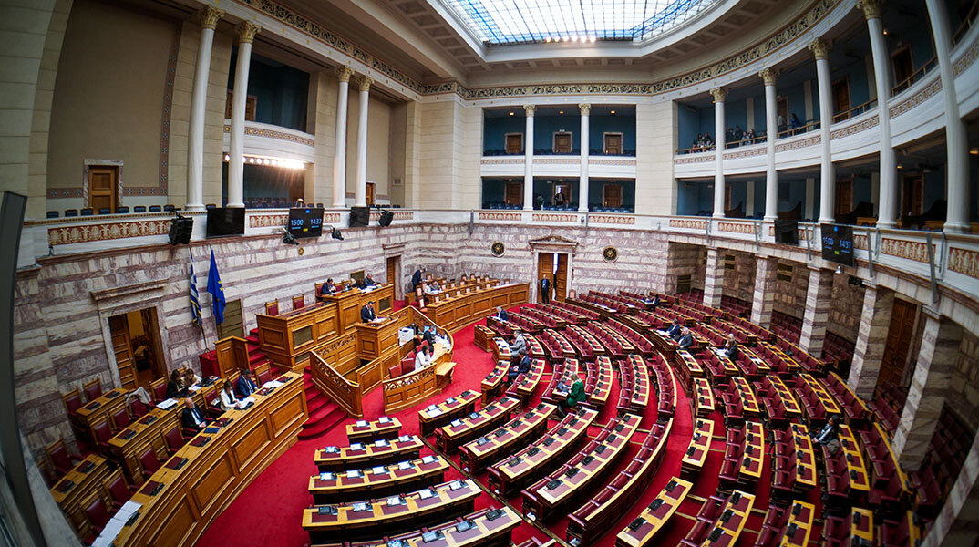 Υπάρχει χώρος για ένα νέο κόμμα του κέντρου;