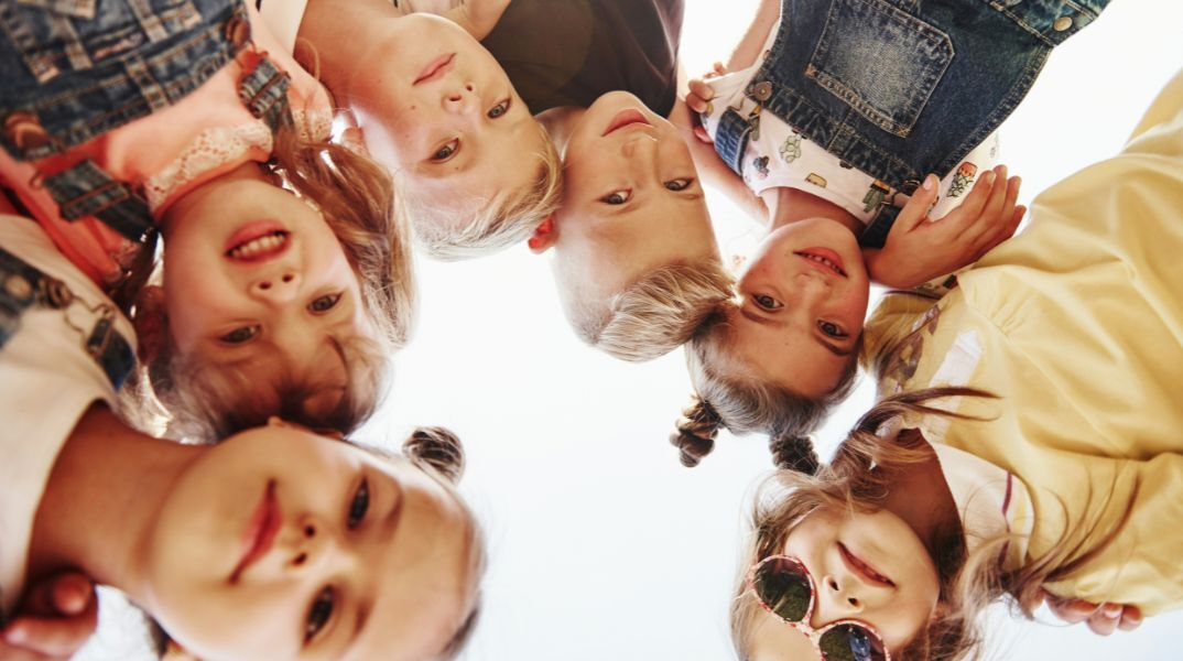 Άμστερνταμ: Ο ήχος των παιδιών που παίζουν δεν αποτελεί έγκυρο λόγο παραπόνου, σύμφωνα με ειδικούς - Πρόταση αλλαγής νόμου για αποτροπή περιορισμών.