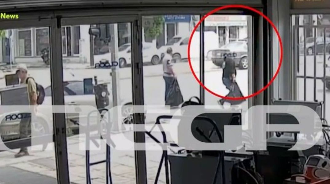 Θεσσαλονίκη: Βίντεο ντοκουμέντο από τη στιγμή της σφοδρής σύγκρουσης με τους 5 μεθυσμένους - Το αυτοκίνητο καρφώθηκε σε κολώνα