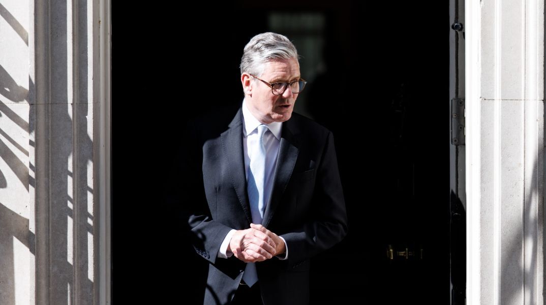 Βρετανία: Συνελήφθη ύποπτος για τη φωτιά στο σπίτι του Κιρ Στάρμερ 