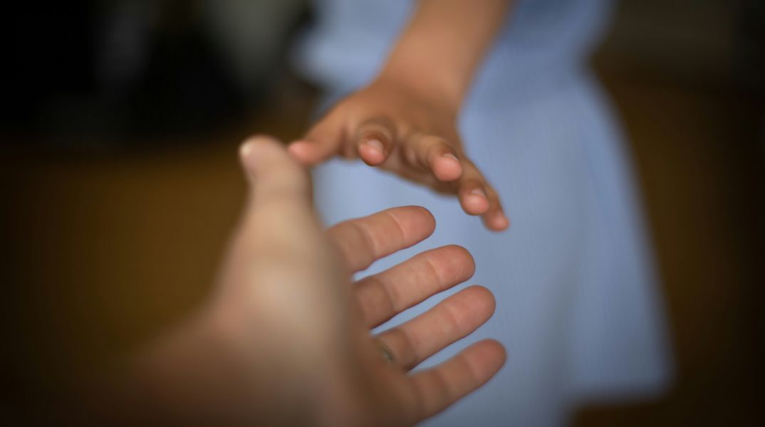 Ωνάσειο: Για πρώτη φορά στην Ελλάδα δύο παιδιά μικρού σωματικού βάρους έλαβαν νεφρό από τους γονείς τους