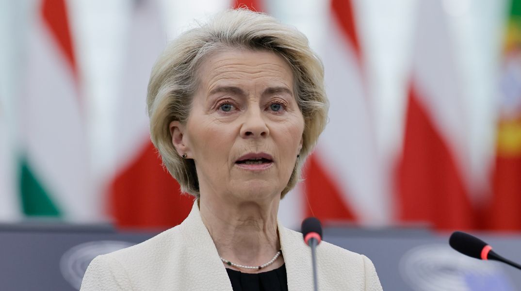 Pfizergate: Η Κομισιόν παραβίασε τους κανόνες διαφάνειας με τα SMS της Φον ντερ Λάιεν