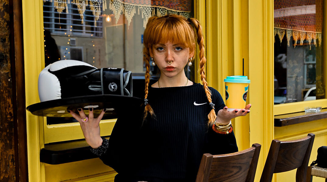 Ταπ άουτ στο θέατρο Μικρό Γκλόρια