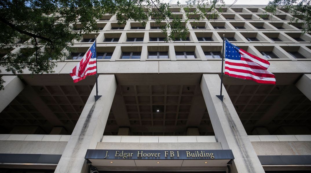 Καταγγελία πρώην πράκτορα του FBI για ρωσική επιχείρηση κατά του Έλον Μασκ - Προσπάθησαν να αποκτήσουν επιρροή στον δισεκατομμυριούχο μέσω του στενού του κύκλου