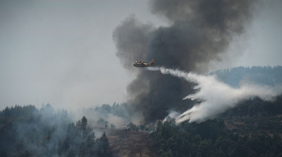 Η ΕΕ οργανώνει ομάδες πυρόσβεσης και στόλο αεροσκαφών για την υποστήριξη των χωρών που αντιμετωπίζουν αυξημένο κίνδυνο πυρκαγιών τους καλοκαιρινούς μήνες.
