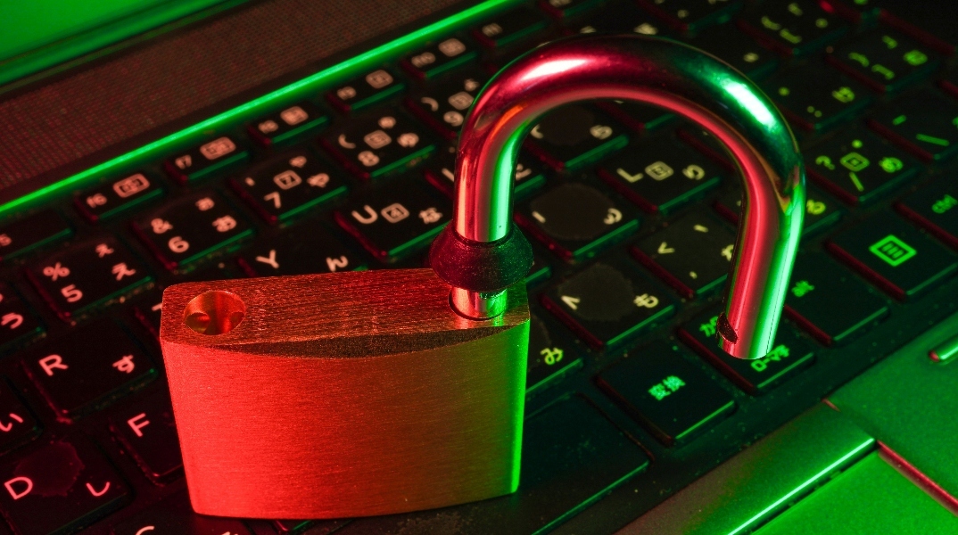 Μην ανοίγετε τα μηνύματα με αυτά τα τρία γράμματα 