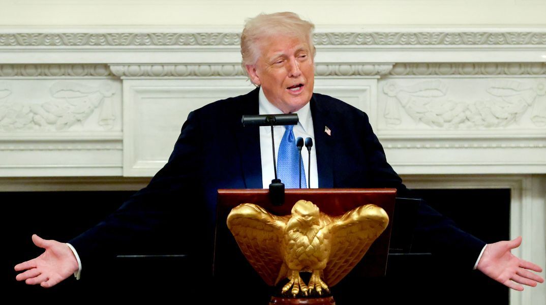 Ο Ντόναλντ Τραμπ έδωσε χάρη σε έναν πρώην σερίφη της Βιρτζίνια που καταδικάστηκε για δωροδοκία 