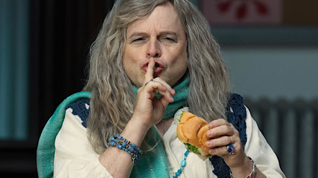 Mike’s Amazing: Η καμπάνια Group Therapy με τον Τζέισον Αλεξάντερ