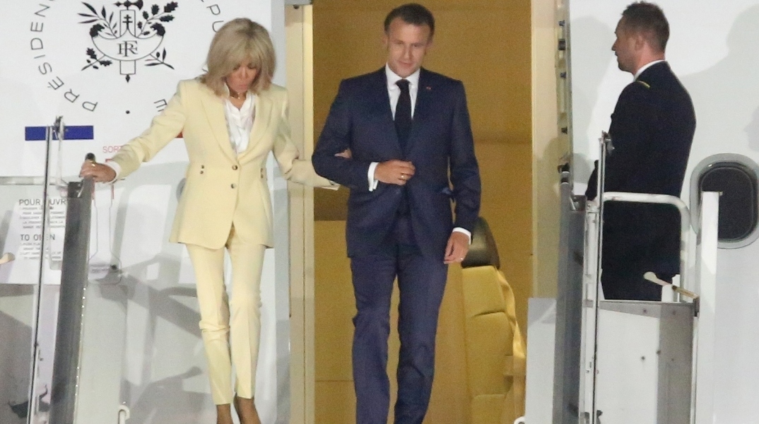 Ο Μακρόν και η Πρώτη Κυρία στην Τζακάρτα 