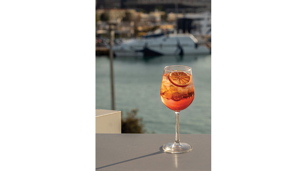 Nice n Easy στον Πύργο του Πειραιά