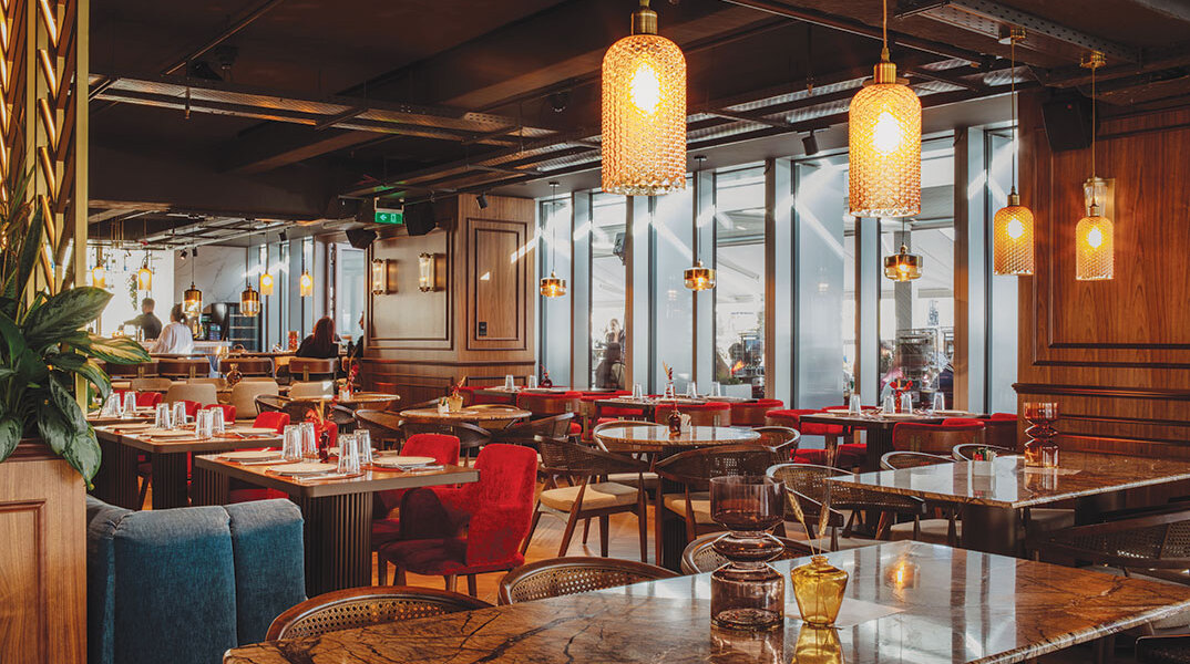 Nice n Easy στον Πύργο του Πειραιά