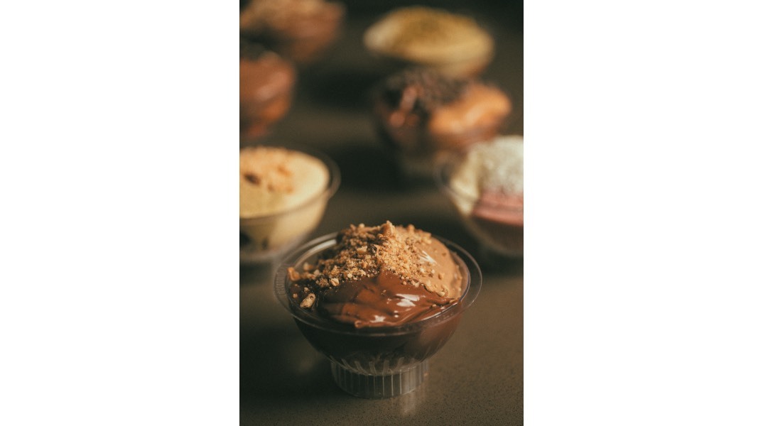 Choureal: Το κορυφαίο προφιτερόλ κάνει «απόβαση» και στη Γλυφάδα