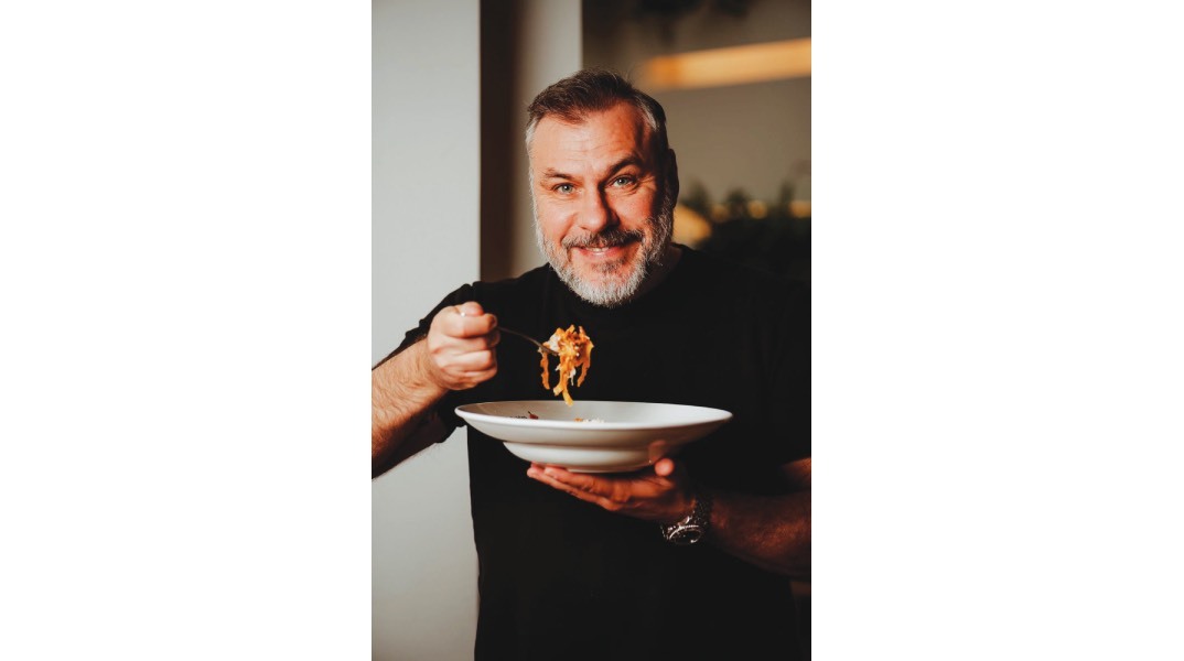 Αισώπου Μύθοι: Πεντανόστιμη ελληνική κουζίνα  στα στενά του Ψυρρή