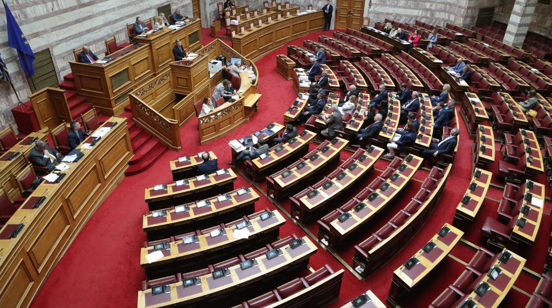 Τρενάκι του Τρόμου: Η αντιπολίτευση και η εξωτερική πολιτική της Ελλάδας