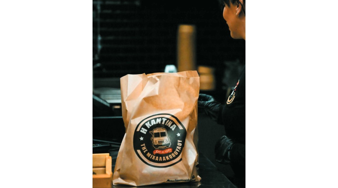 Η Καντίνα της Μιχαλακοπούλου: Η ιστορικότερη καντίνα της Αθήνας πλέον είναι… On the Road