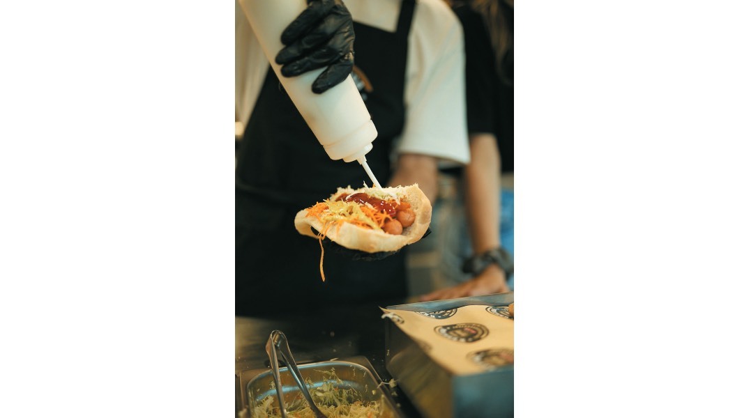 Η Καντίνα της Μιχαλακοπούλου: Η ιστορικότερη καντίνα της Αθήνας πλέον είναι… On the Road