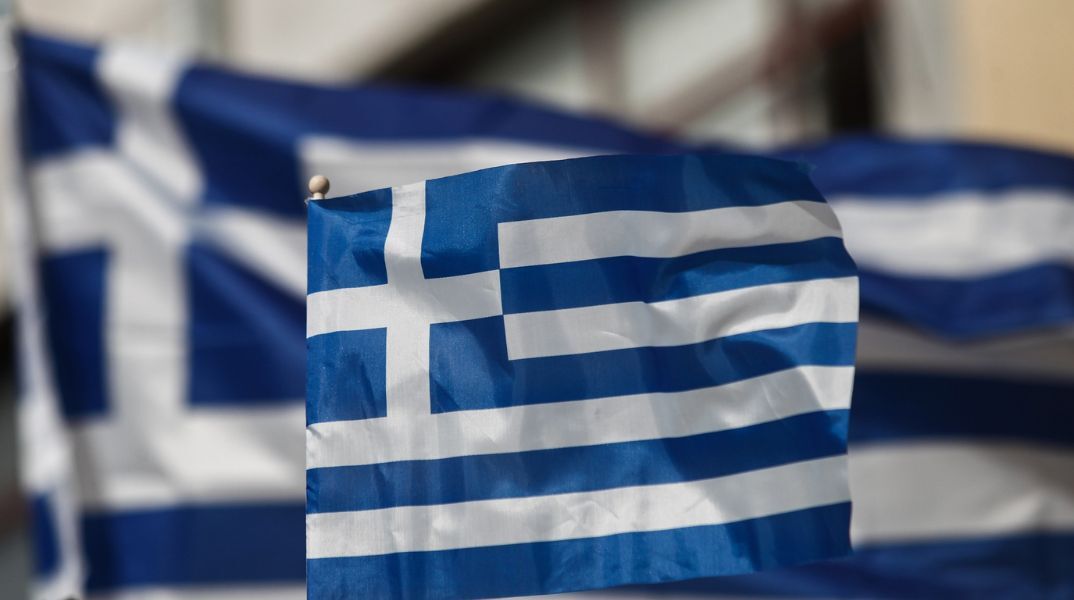 ΟΟΣΑ: Ανθεκτική η ανάπτυξη της ελληνικής οικονομίας - Προβλέπει αύξηση του ΑΕΠ 2% φέτος και κατά 2,1% το 2026 - Ανάγκη να παραμείνει το χρέος σε πτωτική τροχιά
