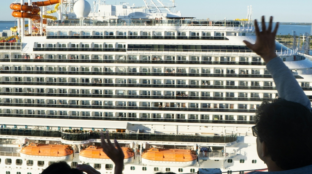 Η κρουαζιέρα των κοπράνων γίνεται ντοκιμαντέρ 