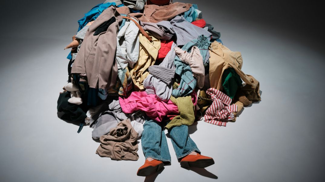 Οι σκοτεινές πρακτικές της Shein ώστε να αγοράζουμε περισσότερα απ΄ όσα αντέχει το πορτοφόλι μας