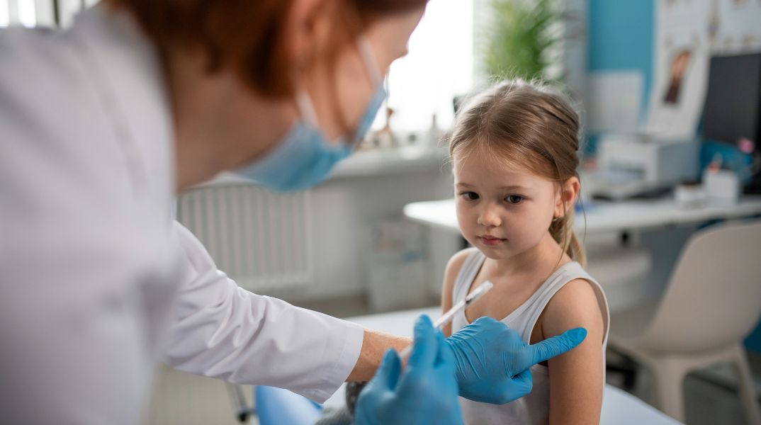 Προειδοποίηση για ιλαρά ενόψει καλοκαιρινών διακοπών - Στο υψηλότερο επίπεδο των τελευταίων 25 ετών τα κρούσματα στην Ευρώπη - Τι είναι και ποια τα συμπτώματα