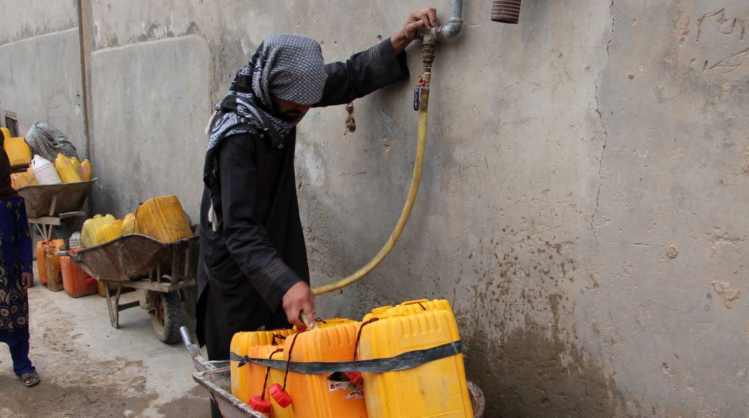Αφγανιστάν: Η Καμπούλ κινδυνεύει να μείνει χωρίς νερό έως το 2030 λόγω υπεράντλησης και μόλυνσης, προειδοποιεί έκθεση της Mercy Corps.