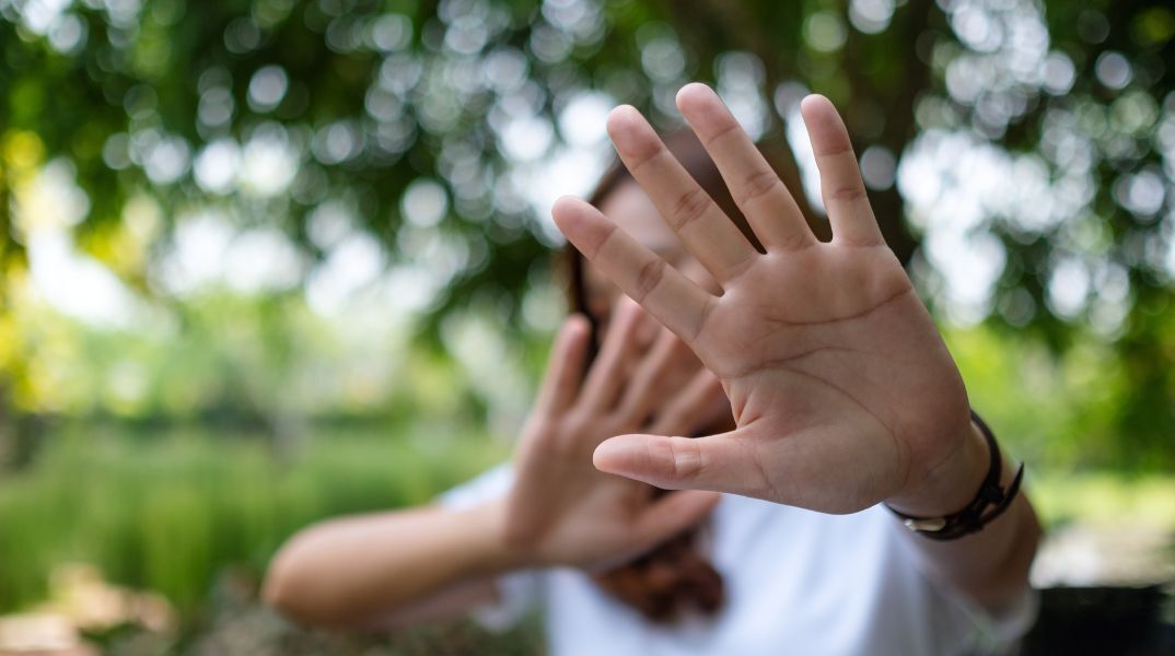 Κρούσμα βίας ανηλίκων στη Θεσσαλονίκη: 15χρονη χτύπησε 16χρονη στον Εύοσμο - Άλλο άτομο κατέγραφε την επίθεση σε βίντεο - Συλλήψεις από την ΕΛ.ΑΣ.
