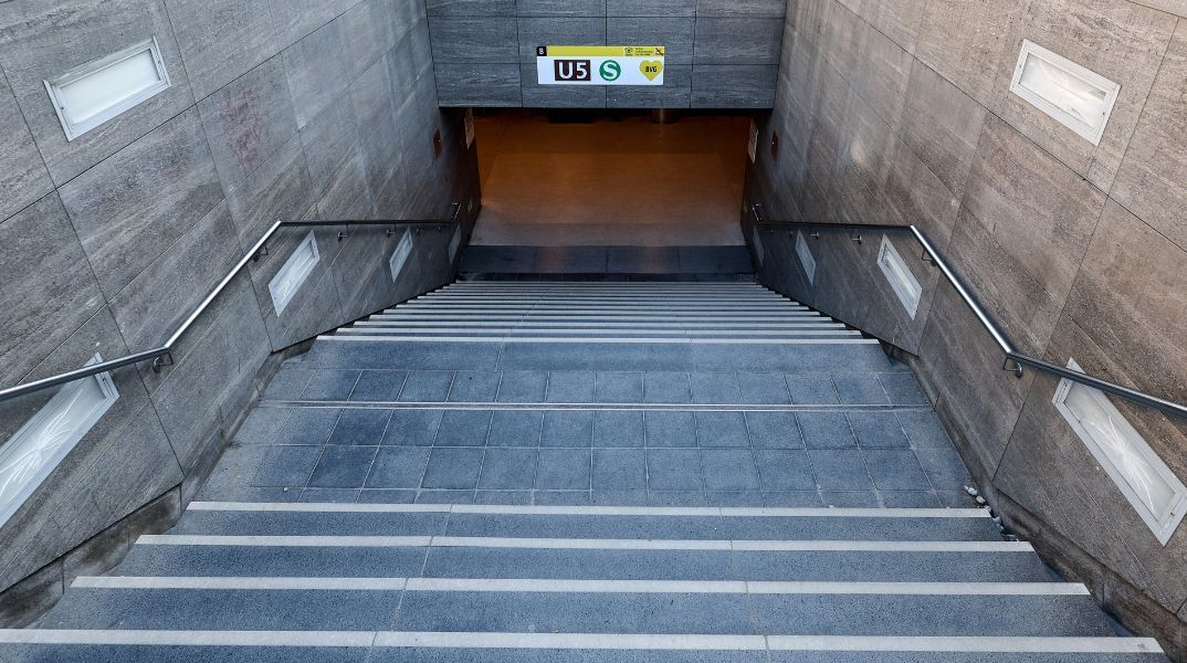 Η Γερμανία επεκτείνει τα καταφύγια και ενισχύει την πολιτική άμυνα ενόψει πιθανής ρωσικής απειλής, ζητώντας ετοιμότητα από τους πολίτες