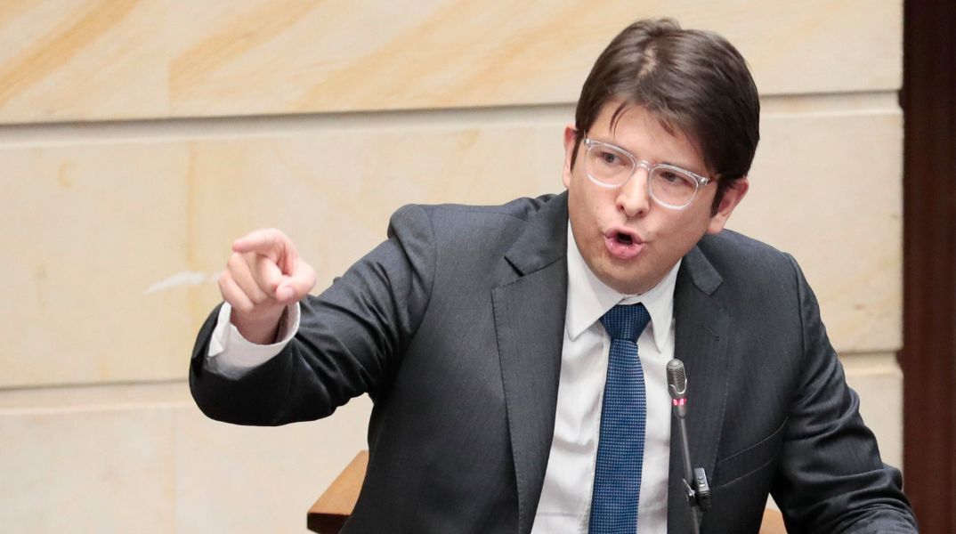 Ο υποψήφιος πρόεδρος της Κολομβίας Μιγκέλ Ουρίμπε δέχθηκε πυροβολισμούς σε προεκλογική συγκέντρωση - Νοσηλεύεται σε σοβαρή κατάσταση