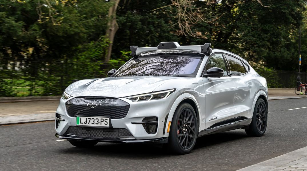 Η Uber ξεκινά δοκιμές αυτόνομων ταξί στο Λονδίνο την άνοιξη του 2026 - Για πρώτη φορά στην Ευρώπη οχήματα χωρίς οδηγό ασφαλείας