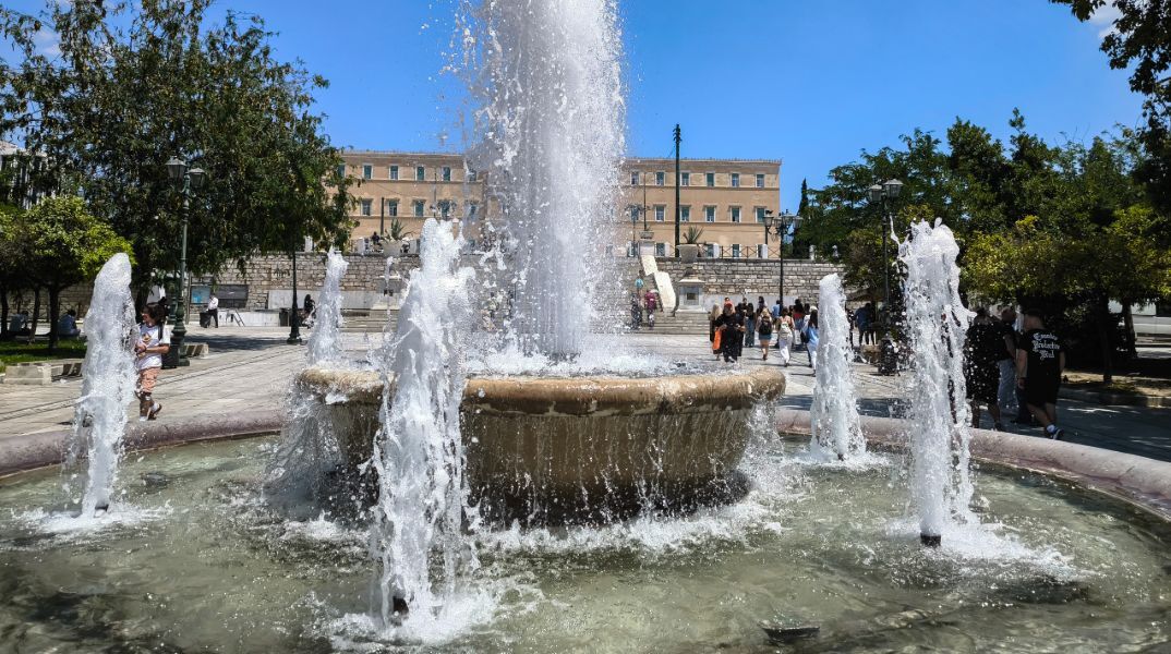 Αθήνα Ψηλά: Η καθημερινότητα των Αθηναίων σε κρίση - Βαθμολογία 3,4/10 από τους ίδιους τους δημότες