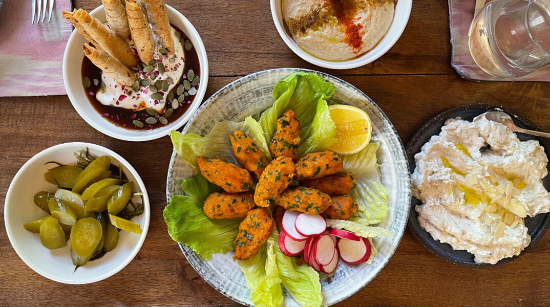 Γεύμα στο εστιατόριοGorgoli Lounge & Eatery στο Μουσταφάπασα, Καππαδοκία 