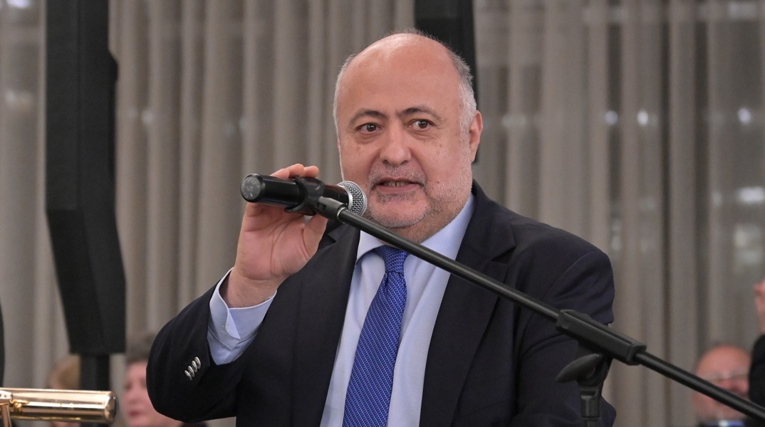 Δημήτρης Τσιόδρας