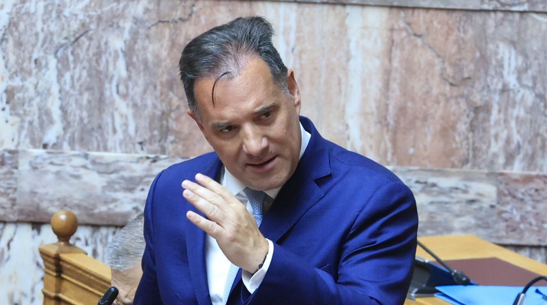 Άδωνις Γεωργιάδης: Τα σημερινά δήθεν «δεξιά» κόμματα ψηφίζουν ό,τι και το ΚΚΕ, η Πλεύση και ο ΣΥΡΙΖΑ