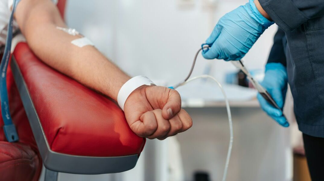 Παγκόσμια Ημέρα Εθελοντή Αιμοδότη: Ένας ασκός αίματος σώζει τρεις ανθρώπινες ζωές