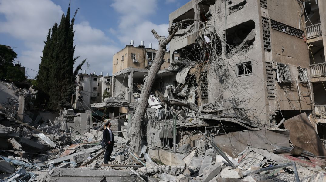 Ισραήλ: Εγκλωβισμένοι στο Τελ Αβίβ Έλληνες καλλιτέχνες - «Ακούμε σειρήνες, μπαίνουμε στο καταφύγιο»