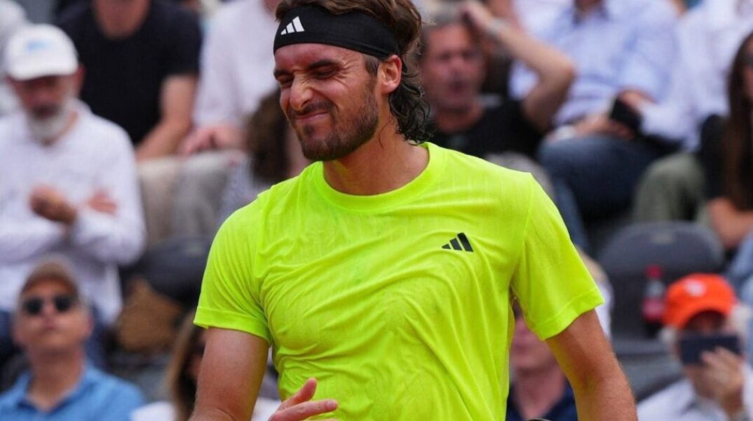 Τσιτσιπάς: Δύσκολη νίκη και πρόκριση στο ντεμπούτο με Ιβανίσεβιτς 