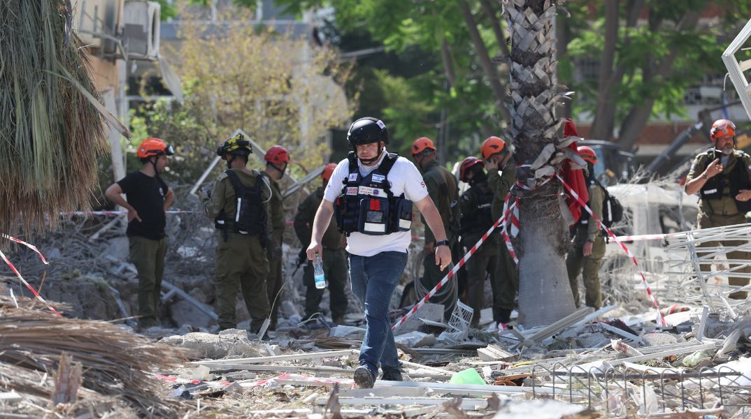 Iσραήλ: Το νοσοκομείο που δέχθηκε επίθεση από το Ιράν είχε μεταφέρει τους ασθενείς σε υπόγεια καταφύγια εγκαίρως