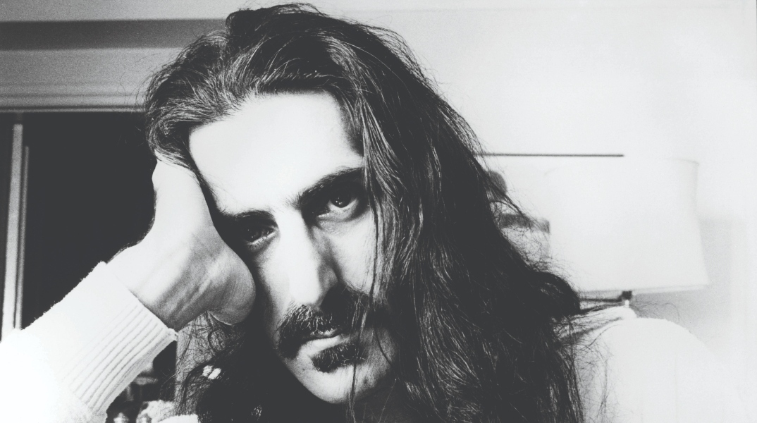 Φρανκ Ζάπα: Το βιβλίο των απομνημονευμάτων του και οι αποκαλύψεις για το άλμπουμ «Freak Out!»