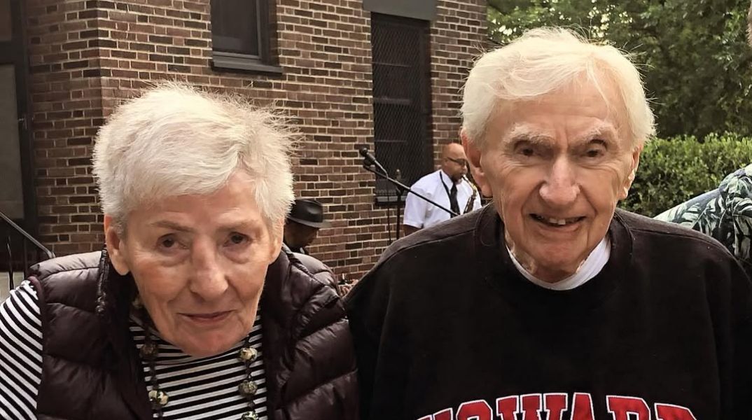 Ο γηραιότερος εν ενεργεία γιατρός του πλανήτη είναι 102 ετών - Οι συμβουλές του για καλή ζωή