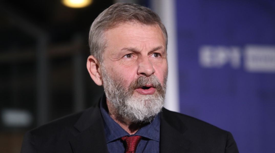 Γκλέτσος: Η κοινωνία περιμένει τον λυτρωτή Αλέξη Τσίπρα