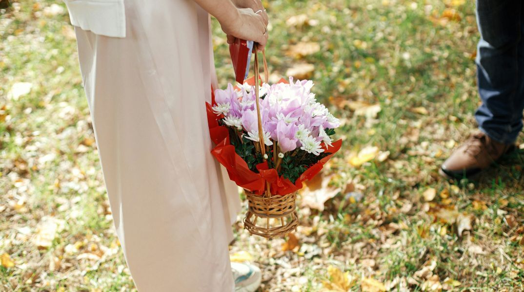 Ποιοι γιορτάζουν σήμερα, Κυριακή 29 Ιουνίου; Το εορτολόγιο της Athens Voice σου τους θυμίζει. Μην ξεχάσεις να τους δώσεις τις καλύτερες ευχές σου!