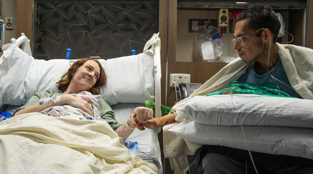 Ένας 30χρονος influencer, ο οποίος κατέγραφε τη μάχη του με τον καρκίνο στο διαδίκτυο, ανακοίνωσε τον θάνατό του μέσω βίντεο στα μέσα κοινωνικής δικτύωσης.